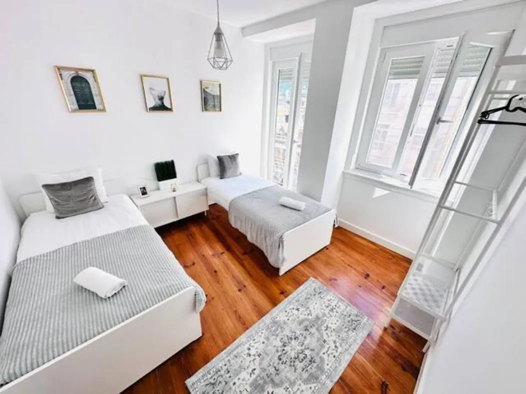 Lisbon Large City Flat Up 8Pp Lägenhet